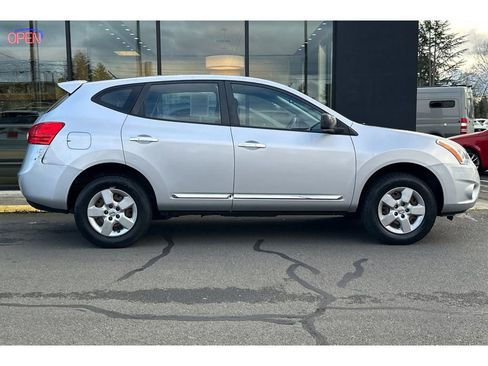 Used 2013 Nissan Rogue S image 3