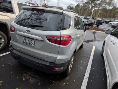 Used 2018 Ford EcoSport SE image 6