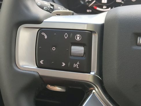Certified 2026 Land Rover Discovery Limited Edition AWD/4WD image 25