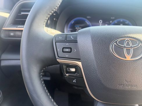 Certified 2026 Toyota Crown AWD/4WD image 21