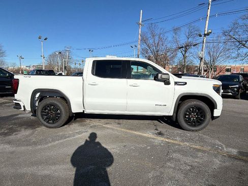 New 2026 GMC Sierra 1500 Elevation image 8