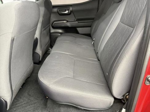 Certified 2019 Toyota Tacoma TRD Sport image 33