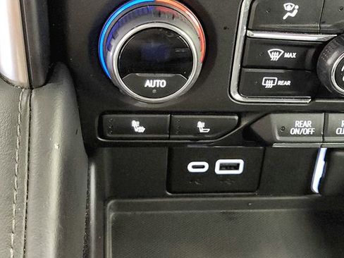 Used 2024 Chevrolet Tahoe LT image 29