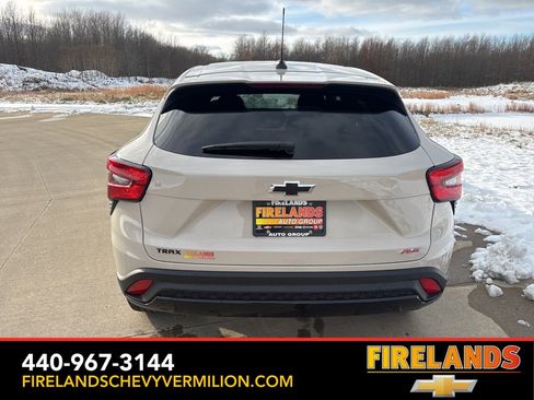 New 2026 Chevrolet Trax RS w/ Driver Confidence Package image 8