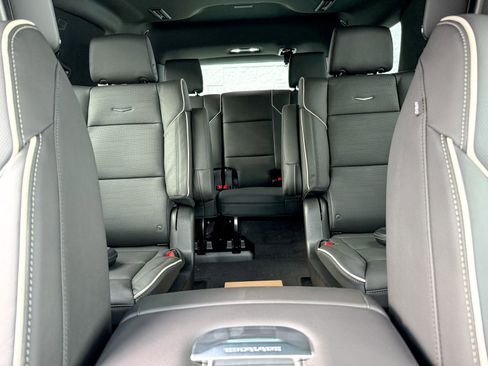 New 2026 Cadillac Escalade Luxury w/ Touring Package image 17