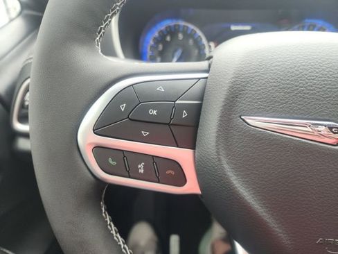 New 2026 Chrysler Pacifica Select FWD image 13