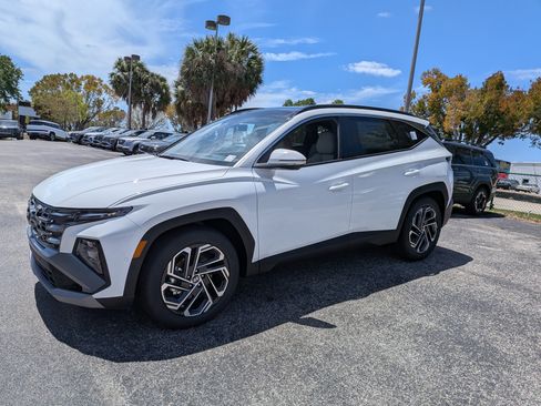 New 2026 Hyundai Tucson Limited w/ Tow & Go Package FWD image 7