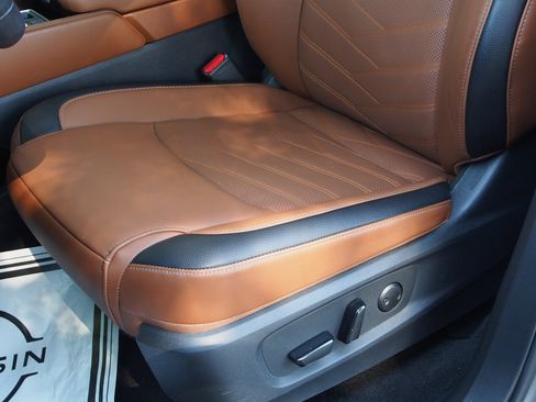 Used 2024 Nissan Pathfinder Platinum w/ Cargo Package FWD image 21