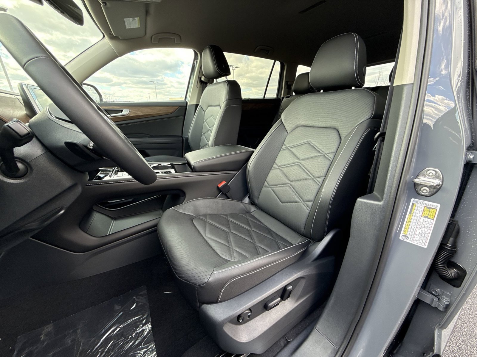New 2026 Volkswagen Atlas SE AWD/4WD image 13