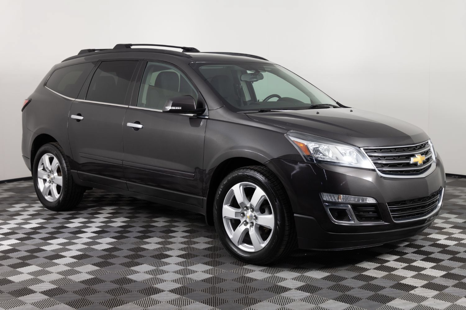 Used 2017 Chevrolet Traverse LT w/ True North Edition AWD/4WD image 10