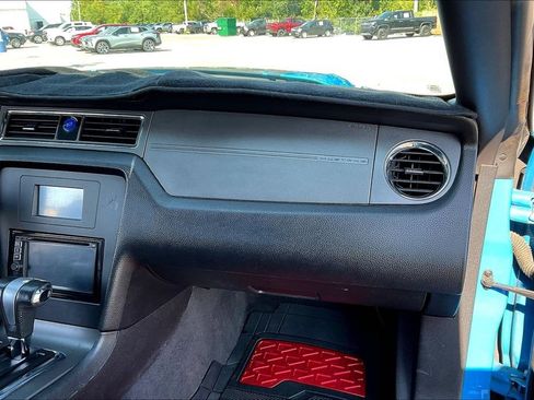 Used 2012 Ford Mustang Convertible RWD image 15