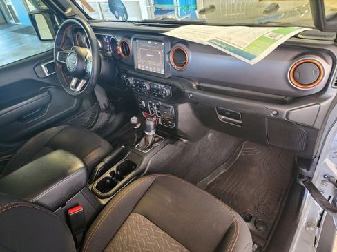 Used 2022 Jeep Gladiator Mojave w/ LED Lighting Group AWD/4WD image 15