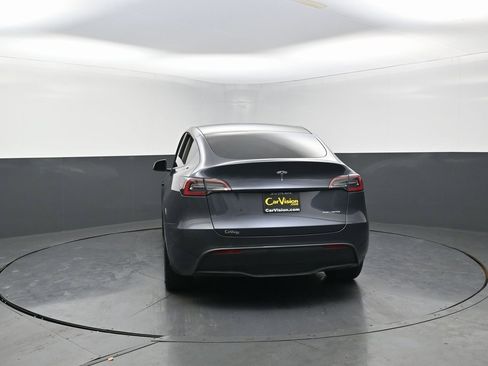Used 2023 Tesla Model Y Long Range image 4