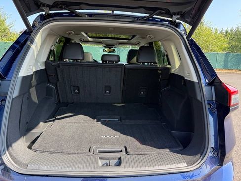 Used 2025 Nissan Rogue Platinum AWD/4WD image 22