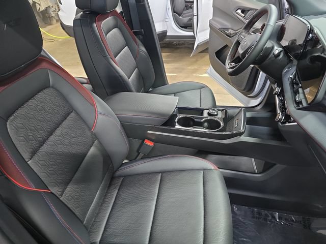 New 2026 Chevrolet Equinox RS w/ Convenience Package III FWD image 13