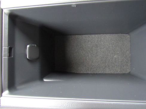 Used 2025 Toyota Camry LE FWD image 27