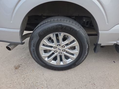 Used 2025 Ford F150 XLT w/ Equipment Group 302A MID RWD image 16