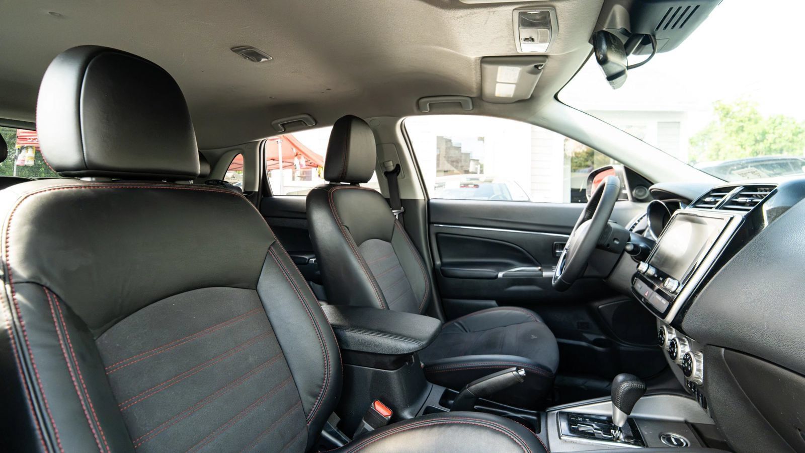Used 2023 Mitsubishi Outlander Sport SE AWD/4WD image 11