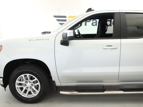 Used 2020 Chevrolet Silverado 1500 LT w/ All-Star Edition AWD/4WD image 4
