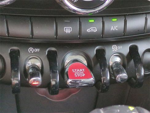 Used 2014 MINI Cooper 2-Door Hardtop image 32