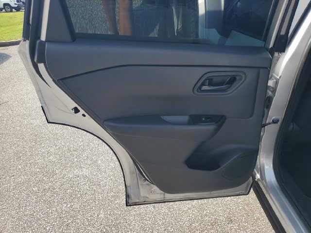 Certified 2024 Nissan Rogue S FWD image 32
