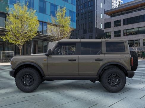 New 2026 Ford Bronco Badlands AWD/4WD image 3