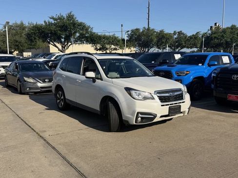Used 2018 Subaru Forester 2.5i Limited AWD/4WD image 3