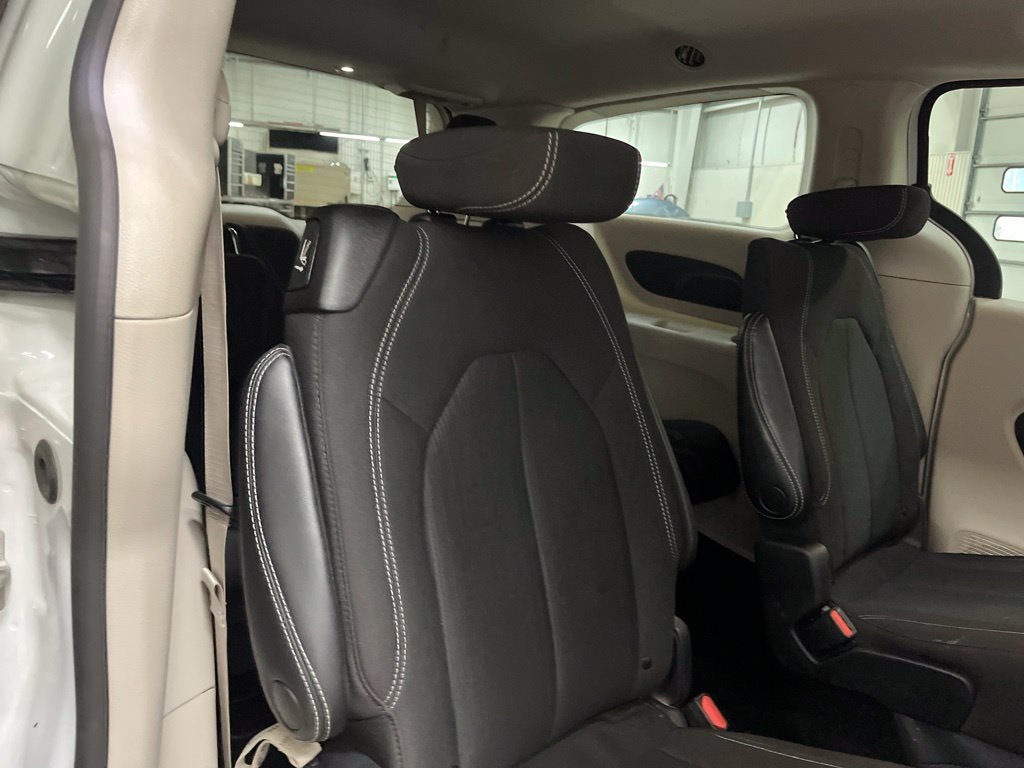 Used 2023 Chrysler Voyager LX FWD image 30
