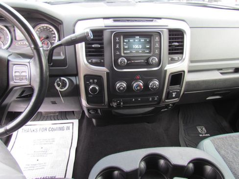 Used 2018 RAM 3500 Lone Star image 16