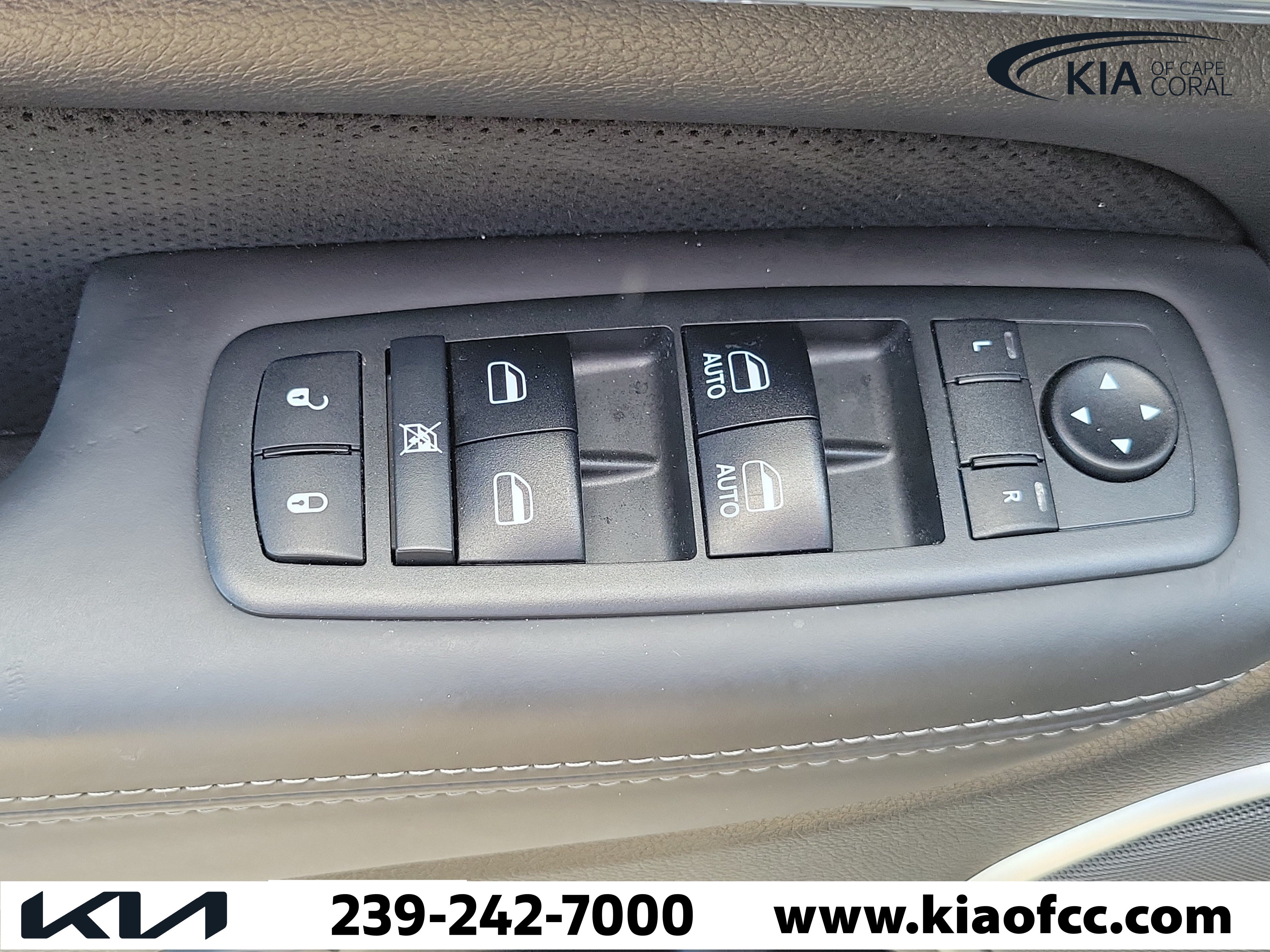 Used 2019 Jeep Grand Cherokee SRT AWD/4WD image 24