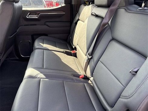 Used 2024 GMC Sierra 1500 SLT w/ SLT Convenience Package image 18