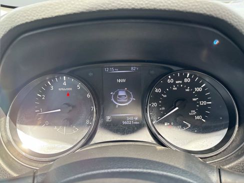 Used 2017 Nissan Rogue Sport SL FWD image 31