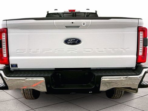 New 2026 Ford F250 Lariat image 4