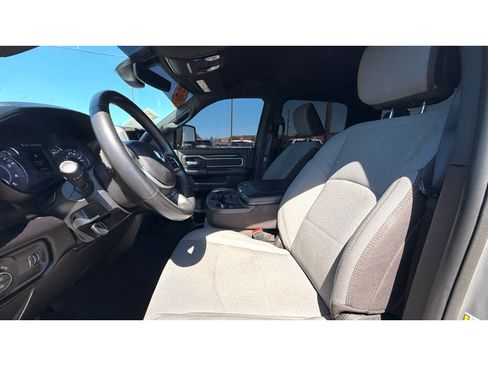 Used 2024 RAM 2500 Big Horn AWD/4WD image 21