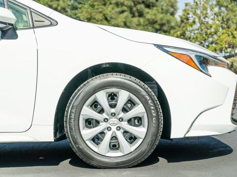 Certified 2024 Toyota Corolla LE FWD image 11