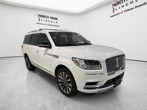 Used 2020 Lincoln Navigator Reserve w/ Luxury Package RWD image 7