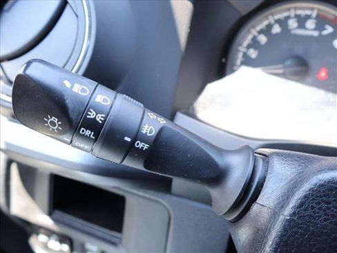Used 2019 Toyota Tacoma TRD Off-Road AWD/4WD image 14