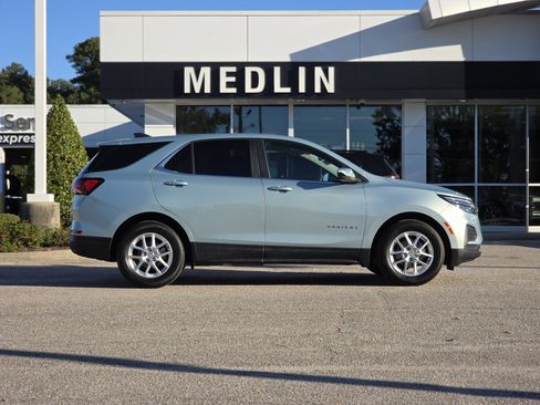 Used 2022 Chevrolet Equinox LT image 8