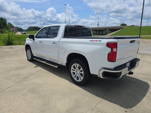 Used 2024 Chevrolet Silverado 1500 LTZ w/ LTZ Convenience Package II AWD/4WD image 7