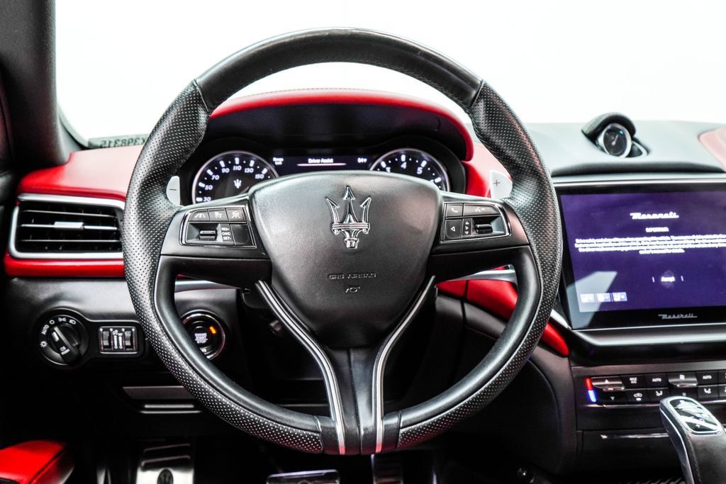 Used 2022 Maserati Ghibli Trofeo RWD image 23
