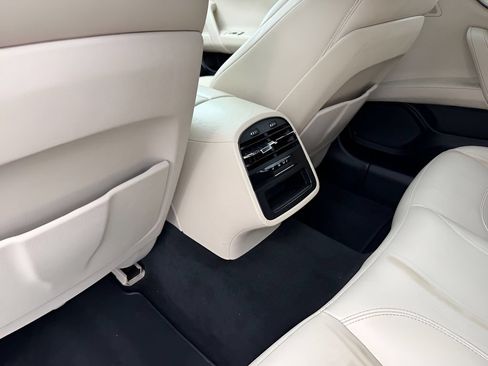 Used 2017 Maserati Quattroporte S Q4 AWD/4WD image 35