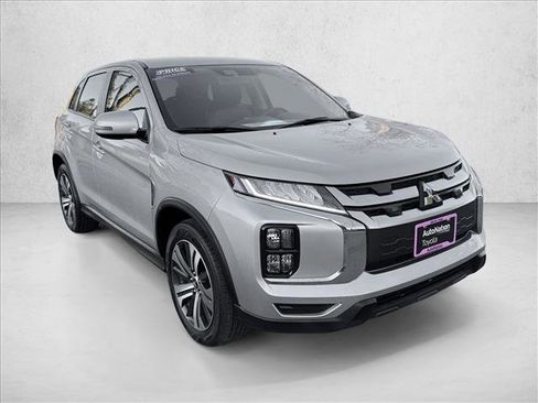 Used 2024 Mitsubishi Outlander Sport SE image 3