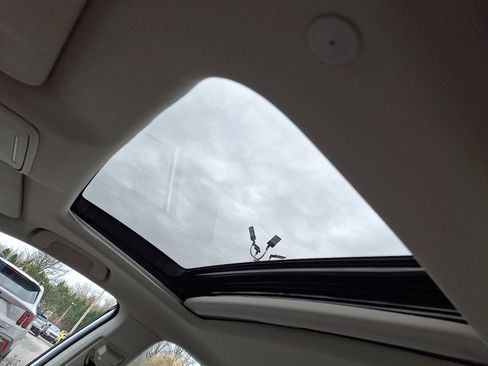 Used 2024 Honda Accord Touring image 14