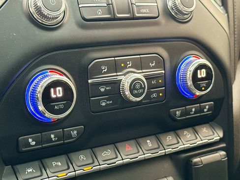 Used 2020 GMC Sierra 1500 Denali w/ Denali Ultimate Package image 28