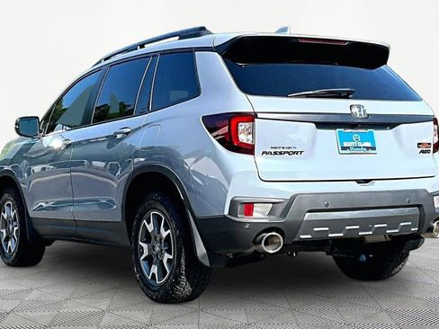Certified 2022 Honda Passport TrailSport image 4