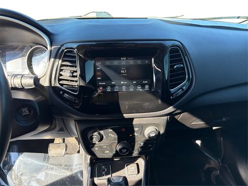 Used 2020 Jeep Compass Altitude image 14