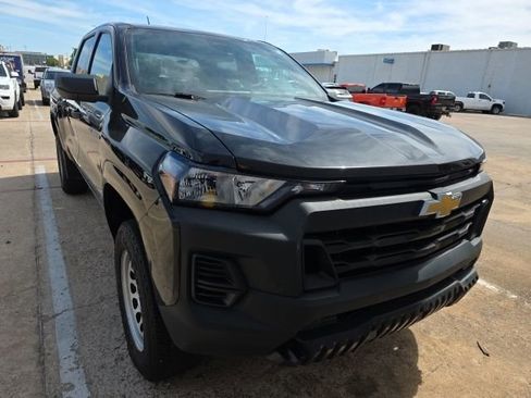 Used 2023 Chevrolet Colorado W/T RWD image 8