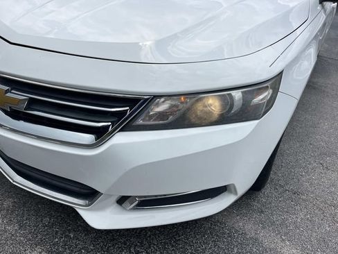 Used 2014 Chevrolet Impala LT w/ Convenience Package FWD image 9