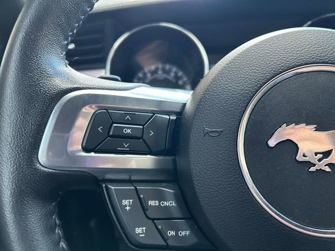 Used 2017 Ford Mustang Coupe image 19