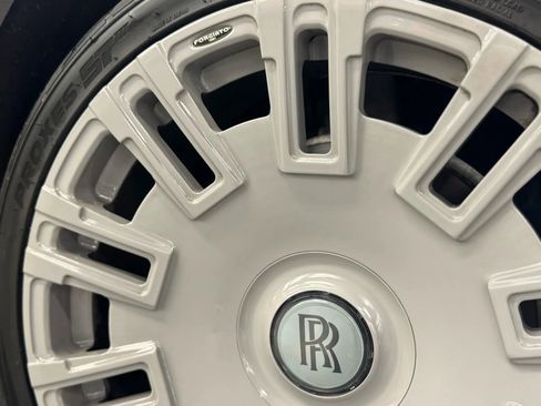 Used 2022 Rolls-Royce Cullinan image 6